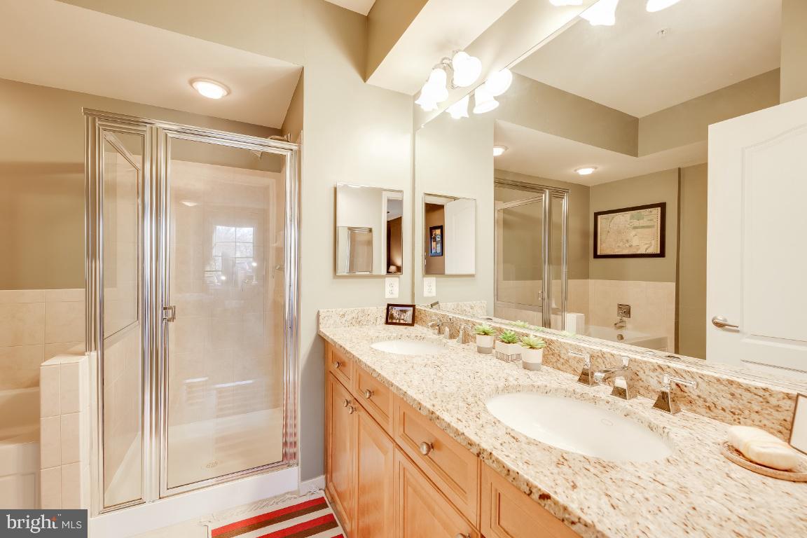 1115 CAMERON ST #114, ALEXANDRIA, Virginia 22314, 2 Bedrooms Bedrooms, ,2 BathroomsBathrooms,Residential,For sale,1115 CAMERON ST #114,VAAX2047066 MLS # VAAX2047066