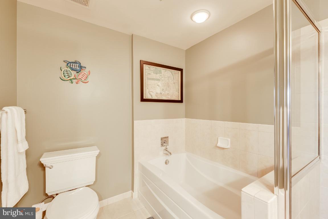 1115 CAMERON ST #114, ALEXANDRIA, Virginia 22314, 2 Bedrooms Bedrooms, ,2 BathroomsBathrooms,Residential,For sale,1115 CAMERON ST #114,VAAX2047066 MLS # VAAX2047066