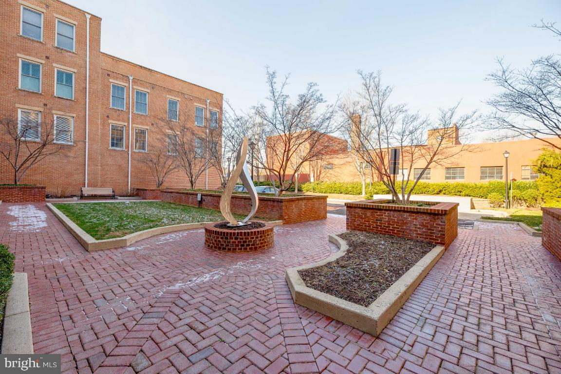 1115 CAMERON ST #114, ALEXANDRIA, Virginia 22314, 2 Bedrooms Bedrooms, ,2 BathroomsBathrooms,Residential,For sale,1115 CAMERON ST #114,VAAX2047066 MLS # VAAX2047066