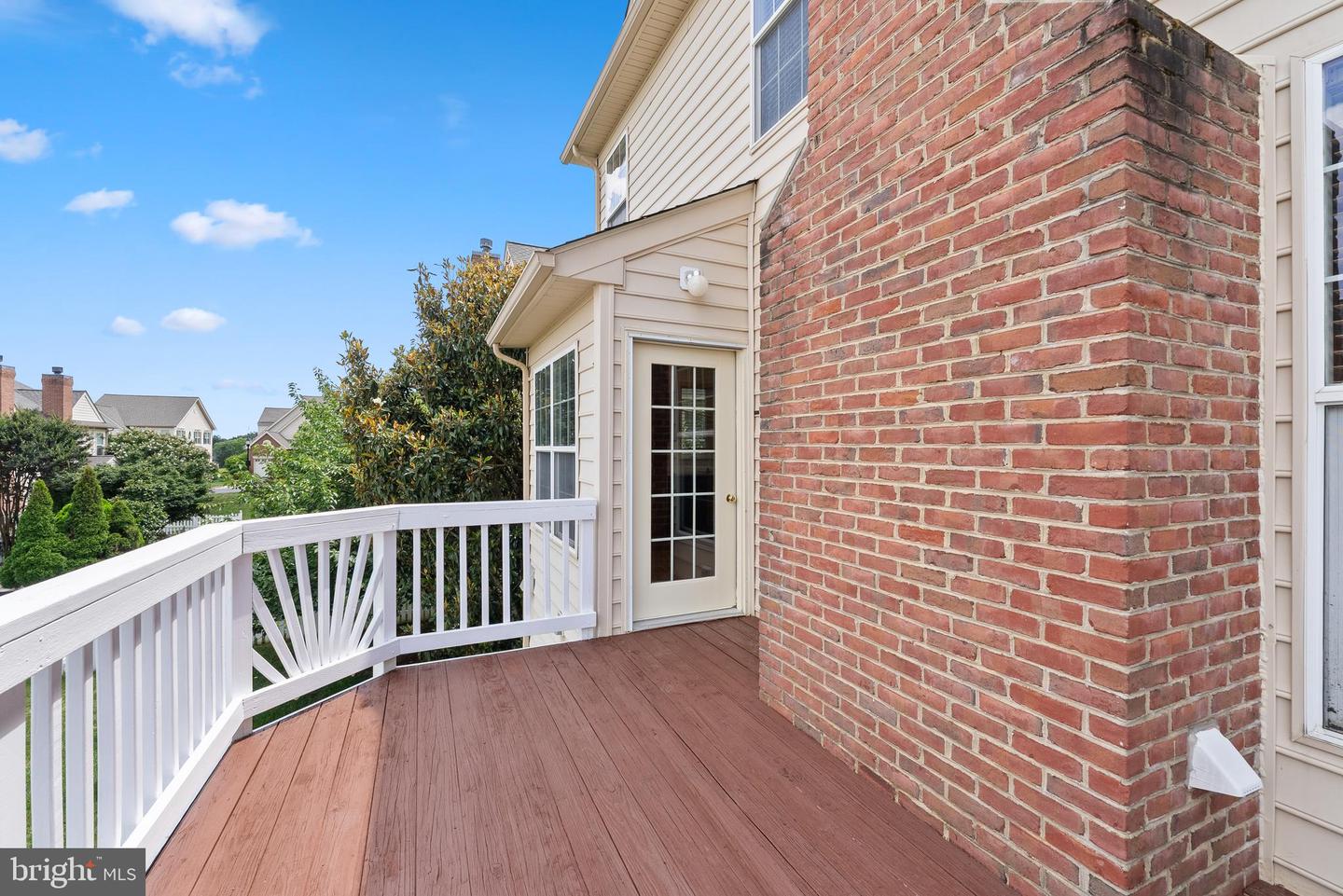 19608 EDGEMONT SQ, ASHBURN, Virginia 20147, 3 Bedrooms Bedrooms, ,2 BathroomsBathrooms,Residential,For sale,19608 EDGEMONT SQ,VALO2100830 MLS # VALO2100830