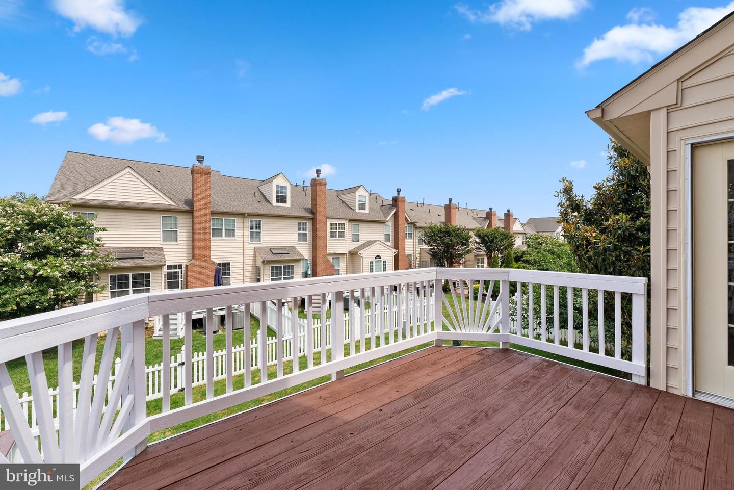 19608 EDGEMONT SQ, ASHBURN, Virginia 20147, 3 Bedrooms Bedrooms, ,2 BathroomsBathrooms,Residential,For sale,19608 EDGEMONT SQ,VALO2100830 MLS # VALO2100830