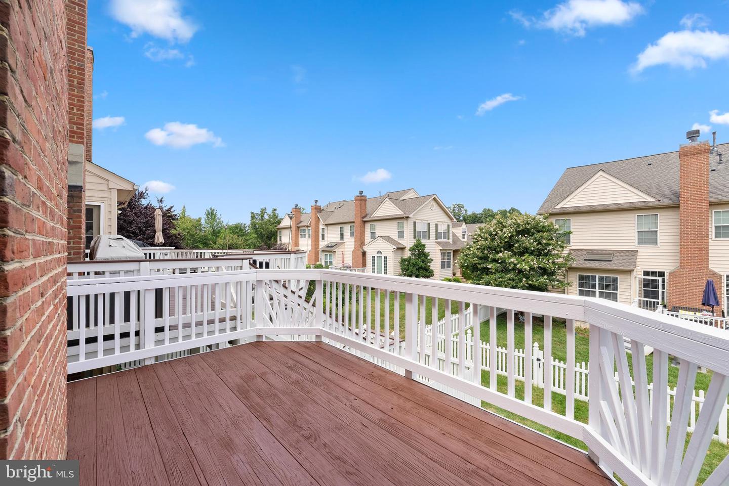 19608 EDGEMONT SQ, ASHBURN, Virginia 20147, 3 Bedrooms Bedrooms, ,2 BathroomsBathrooms,Residential,For sale,19608 EDGEMONT SQ,VALO2100830 MLS # VALO2100830