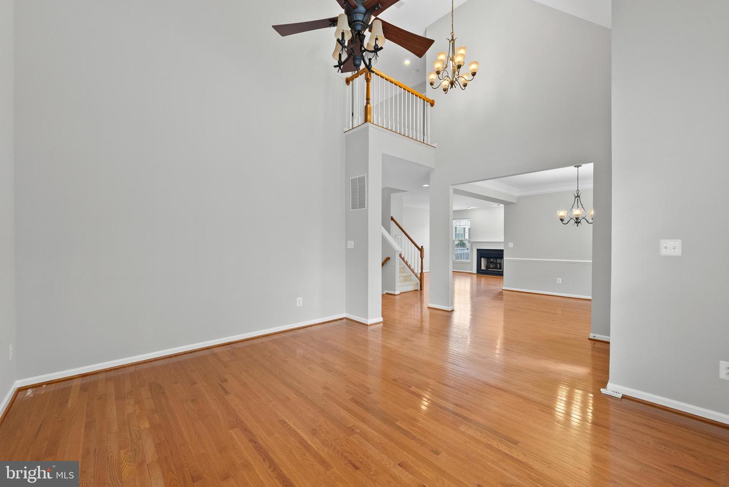19608 EDGEMONT SQ, ASHBURN, Virginia 20147, 3 Bedrooms Bedrooms, ,2 BathroomsBathrooms,Residential,For sale,19608 EDGEMONT SQ,VALO2100830 MLS # VALO2100830