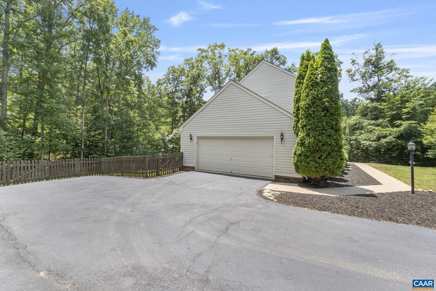 673 REEDY CREEK RD, LOUISA, Virginia 23093, 4 Bedrooms Bedrooms, ,2 BathroomsBathrooms,Residential,For sale,673 REEDY CREEK RD,666249 MLS # 666249