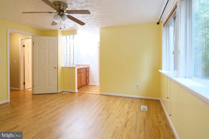 1120 STEVENSON CT, HERNDON, Virginia 20170, 3 Bedrooms Bedrooms, ,3 BathroomsBathrooms,Residential,For sale,1120 STEVENSON CT,VAFX2252902 MLS # VAFX2252902
