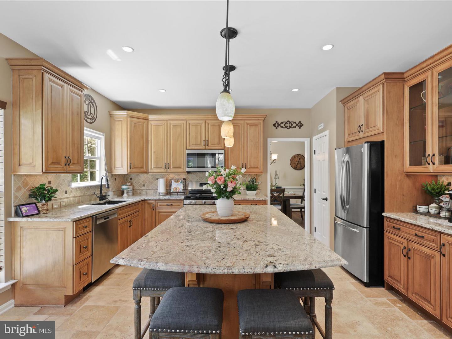 25530 CHILMARK DR, CHANTILLY, Virginia 20152, 4 Bedrooms Bedrooms, ,3 BathroomsBathrooms,Residential,For sale,25530 CHILMARK DR,VALO2100988 MLS # VALO2100988