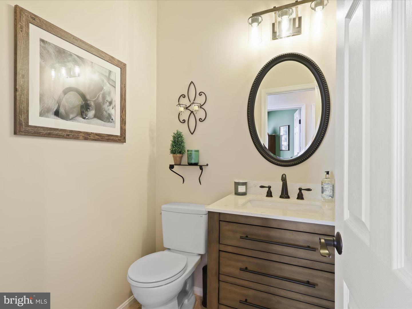 25530 CHILMARK DR, CHANTILLY, Virginia 20152, 4 Bedrooms Bedrooms, ,3 BathroomsBathrooms,Residential,For sale,25530 CHILMARK DR,VALO2100988 MLS # VALO2100988
