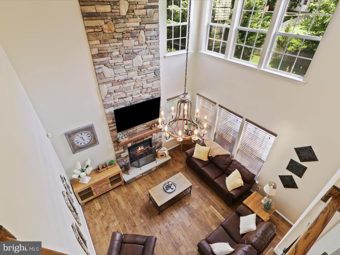 25530 CHILMARK DR, CHANTILLY, Virginia 20152, 4 Bedrooms Bedrooms, ,3 BathroomsBathrooms,Residential,For sale,25530 CHILMARK DR,VALO2100988 MLS # VALO2100988