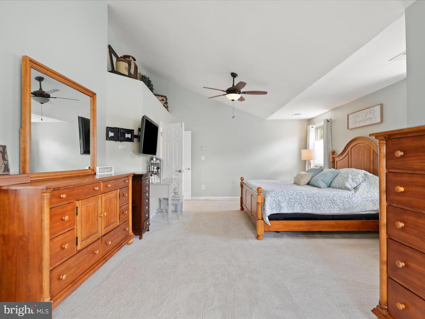 25530 CHILMARK DR, CHANTILLY, Virginia 20152, 4 Bedrooms Bedrooms, ,3 BathroomsBathrooms,Residential,For sale,25530 CHILMARK DR,VALO2100988 MLS # VALO2100988