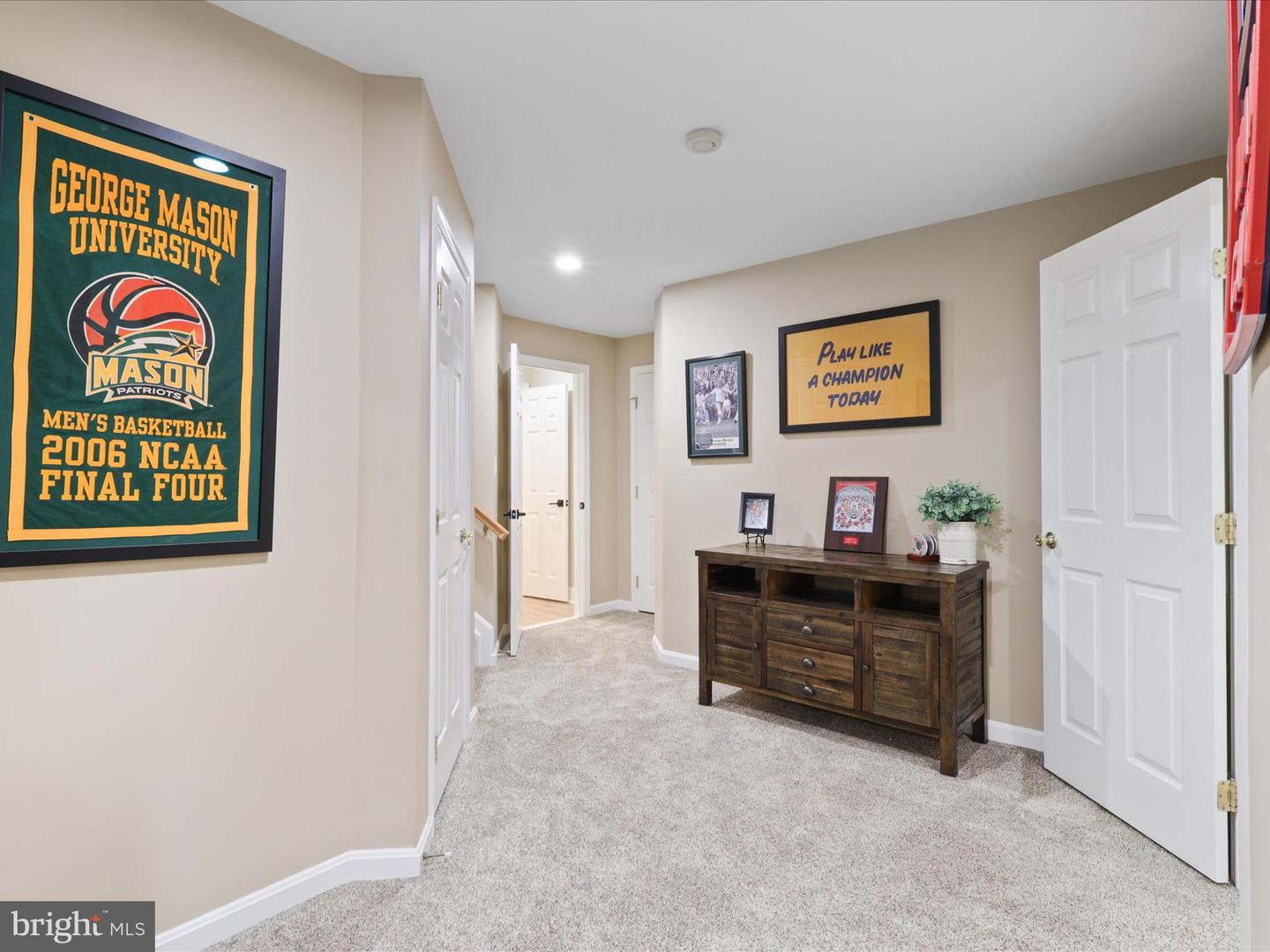 25530 CHILMARK DR, CHANTILLY, Virginia 20152, 4 Bedrooms Bedrooms, ,3 BathroomsBathrooms,Residential,For sale,25530 CHILMARK DR,VALO2100988 MLS # VALO2100988
