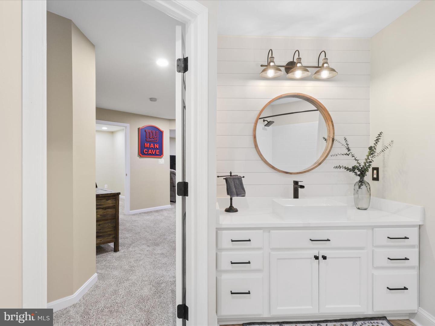 25530 CHILMARK DR, CHANTILLY, Virginia 20152, 4 Bedrooms Bedrooms, ,3 BathroomsBathrooms,Residential,For sale,25530 CHILMARK DR,VALO2100988 MLS # VALO2100988