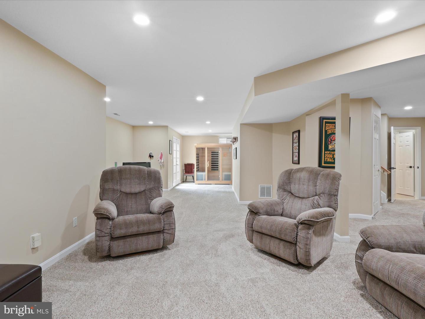 25530 CHILMARK DR, CHANTILLY, Virginia 20152, 4 Bedrooms Bedrooms, ,3 BathroomsBathrooms,Residential,For sale,25530 CHILMARK DR,VALO2100988 MLS # VALO2100988