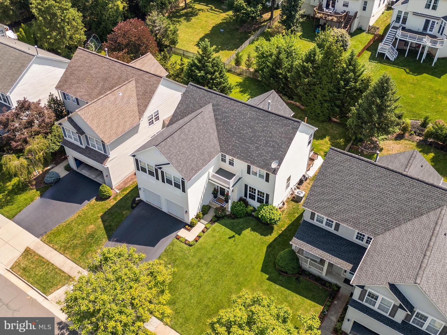 25530 CHILMARK DR, CHANTILLY, Virginia 20152, 4 Bedrooms Bedrooms, ,3 BathroomsBathrooms,Residential,For sale,25530 CHILMARK DR,VALO2100988 MLS # VALO2100988