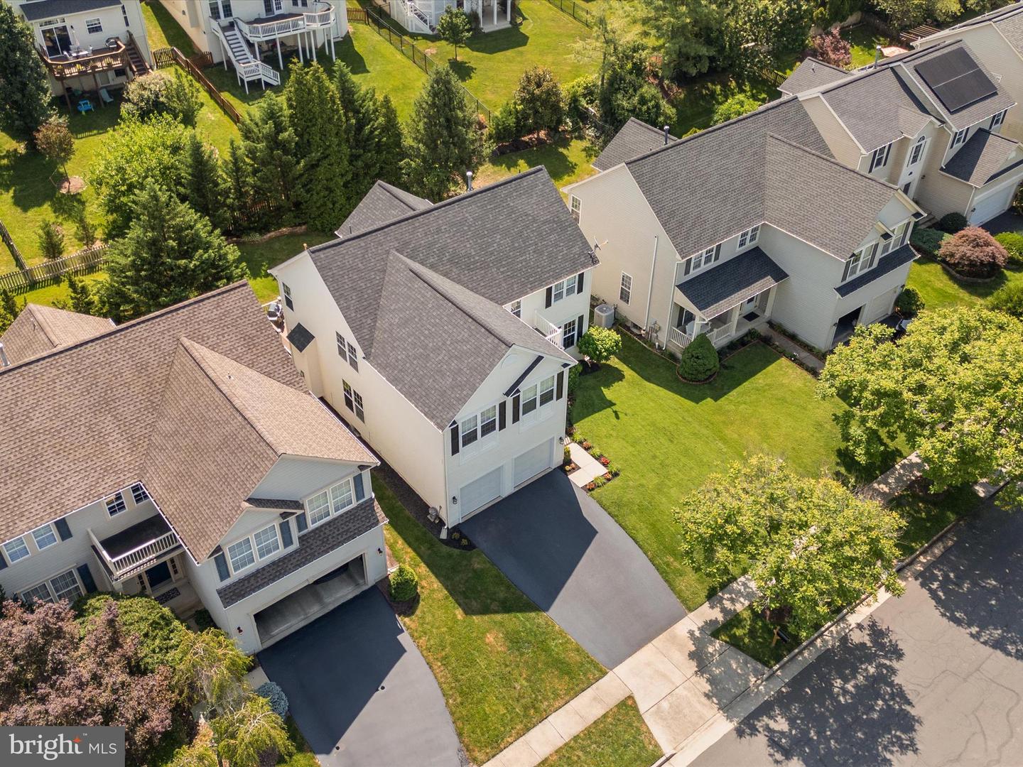 25530 CHILMARK DR, CHANTILLY, Virginia 20152, 4 Bedrooms Bedrooms, ,3 BathroomsBathrooms,Residential,For sale,25530 CHILMARK DR,VALO2100988 MLS # VALO2100988