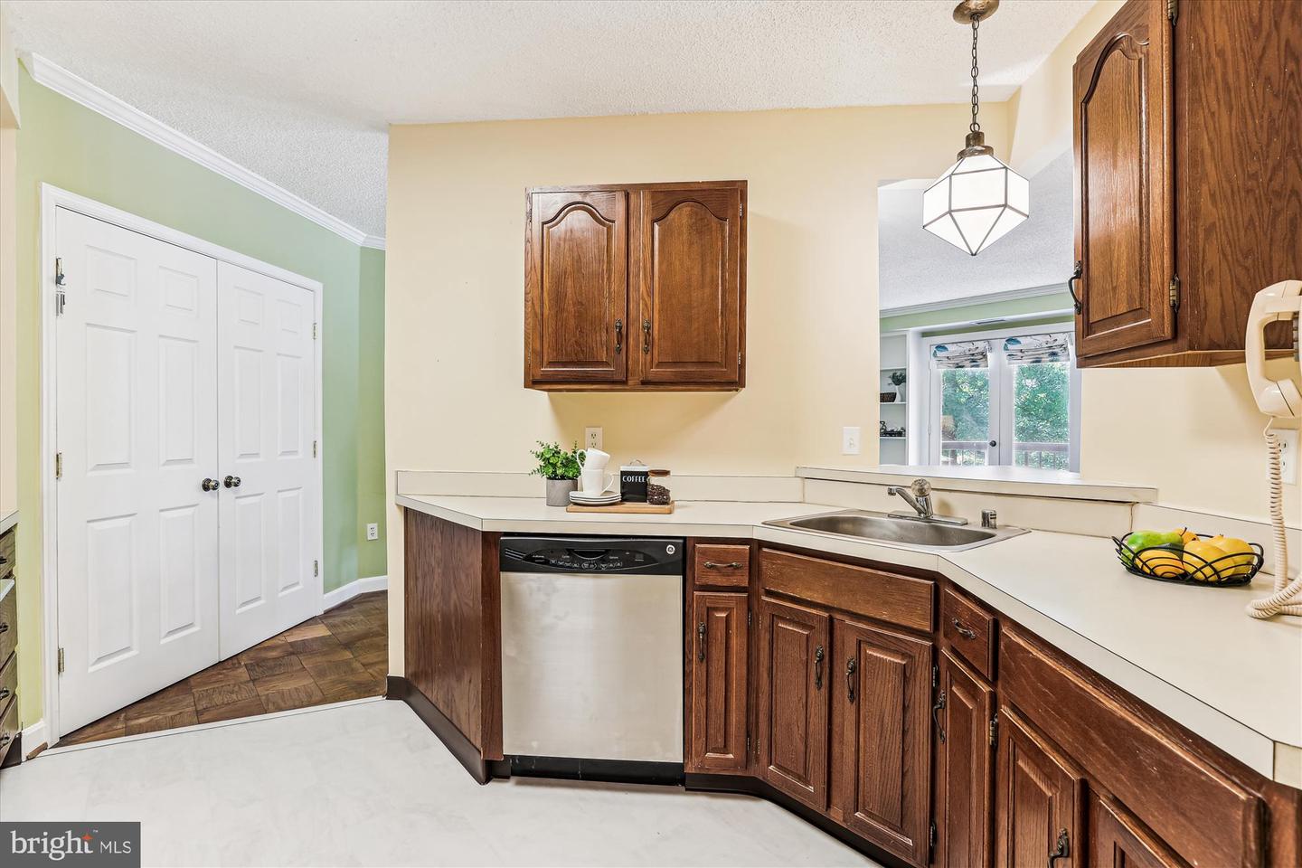 801 S PITT ST #326, ALEXANDRIA, Virginia 22314, 1 Bedroom Bedrooms, ,1 BathroomBathrooms,Residential,For sale,801 S PITT ST #326,VAAX2047110 MLS # VAAX2047110