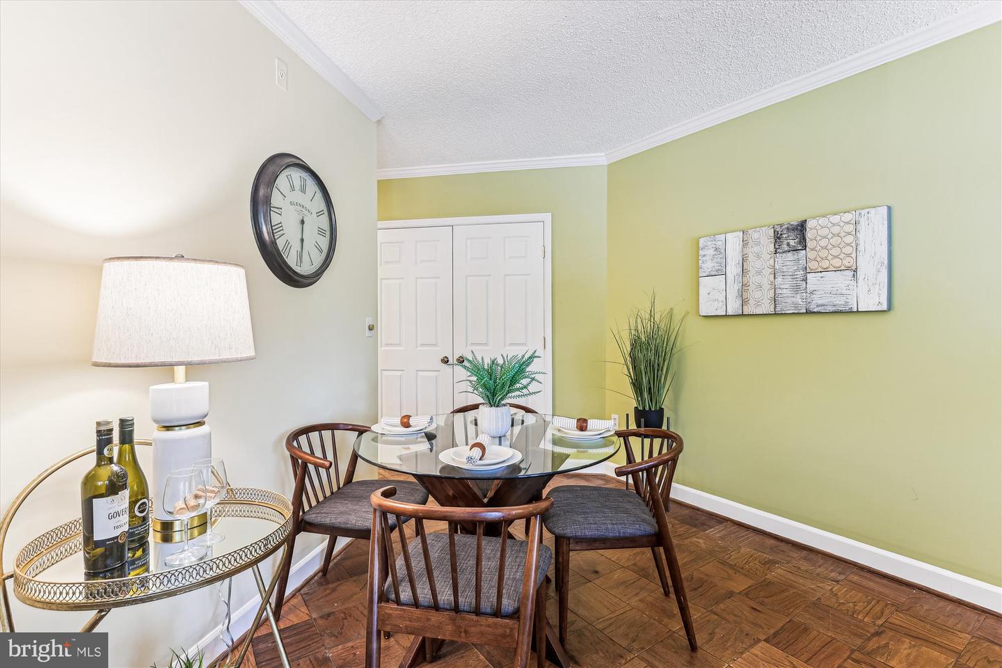 801 S PITT ST #326, ALEXANDRIA, Virginia 22314, 1 Bedroom Bedrooms, ,1 BathroomBathrooms,Residential,For sale,801 S PITT ST #326,VAAX2047110 MLS # VAAX2047110
