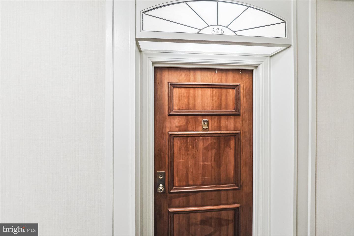 801 S PITT ST #326, ALEXANDRIA, Virginia 22314, 1 Bedroom Bedrooms, ,1 BathroomBathrooms,Residential,For sale,801 S PITT ST #326,VAAX2047110 MLS # VAAX2047110