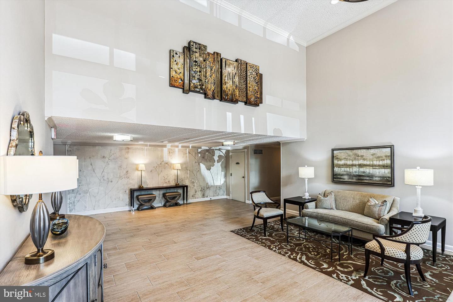 801 S PITT ST #326, ALEXANDRIA, Virginia 22314, 1 Bedroom Bedrooms, ,1 BathroomBathrooms,Residential,For sale,801 S PITT ST #326,VAAX2047110 MLS # VAAX2047110