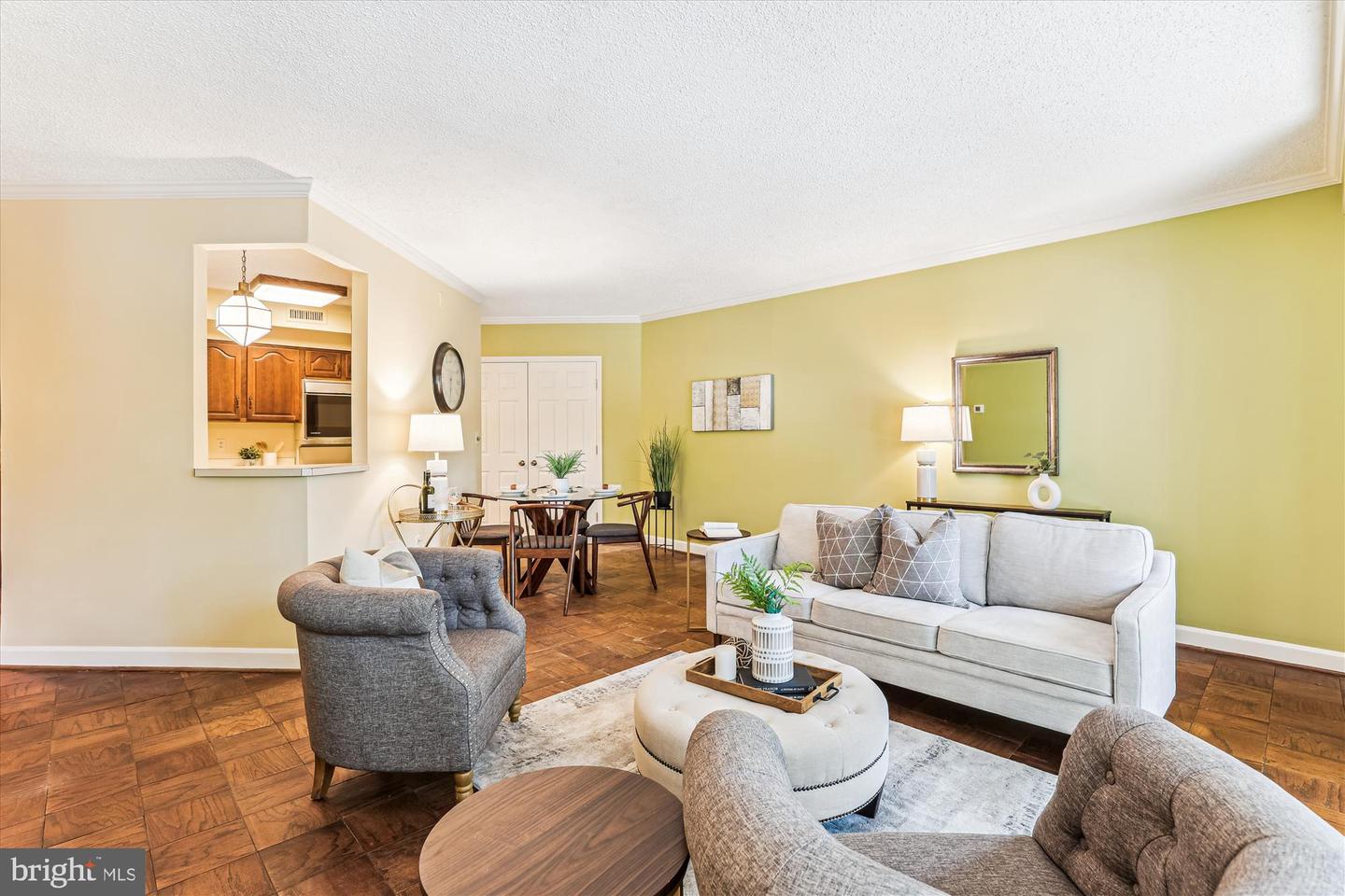 801 S PITT ST #326, ALEXANDRIA, Virginia 22314, 1 Bedroom Bedrooms, ,1 BathroomBathrooms,Residential,For sale,801 S PITT ST #326,VAAX2047110 MLS # VAAX2047110