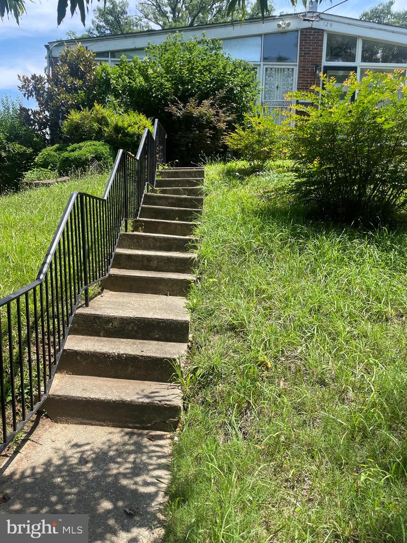 131 RALEIGH ST SE, WASHINGTON, District Of Columbia 20032, 3 Bedrooms Bedrooms, ,2 BathroomsBathrooms,Residential,For sale,131 RALEIGH ST SE,DCDC2208704 MLS # DCDC2208704