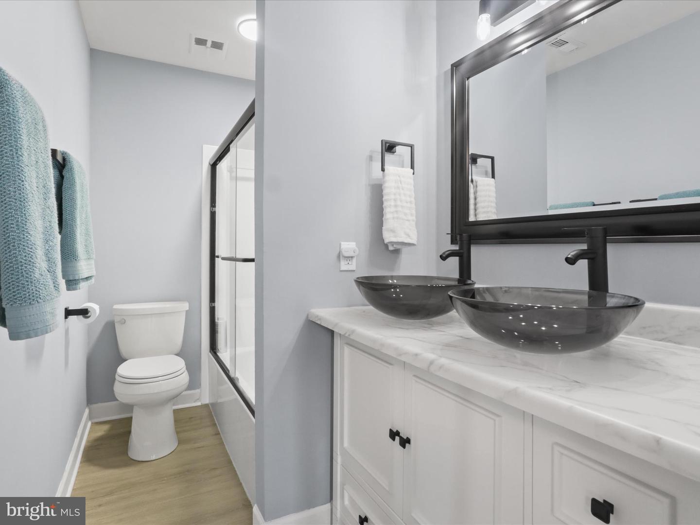 2643 CENTENNIAL CT, ALEXANDRIA, Virginia 22311, 3 Bedrooms Bedrooms, ,3 BathroomsBathrooms,Residential,For sale,2643 CENTENNIAL CT,VAAX2047130 MLS # VAAX2047130