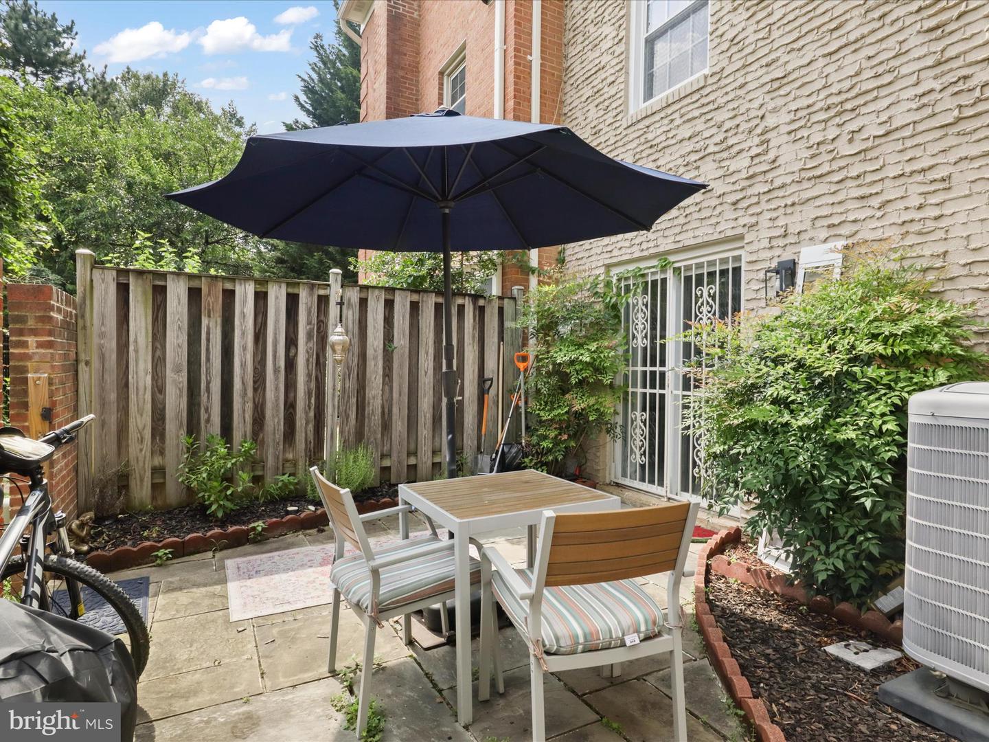 2643 CENTENNIAL CT, ALEXANDRIA, Virginia 22311, 3 Bedrooms Bedrooms, ,3 BathroomsBathrooms,Residential,For sale,2643 CENTENNIAL CT,VAAX2047130 MLS # VAAX2047130