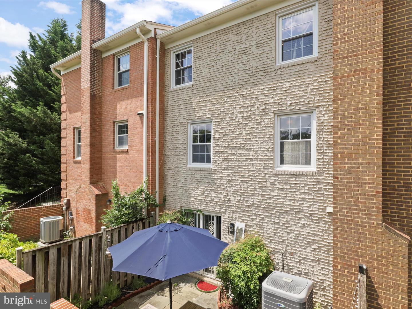 2643 CENTENNIAL CT, ALEXANDRIA, Virginia 22311, 3 Bedrooms Bedrooms, ,3 BathroomsBathrooms,Residential,For sale,2643 CENTENNIAL CT,VAAX2047130 MLS # VAAX2047130