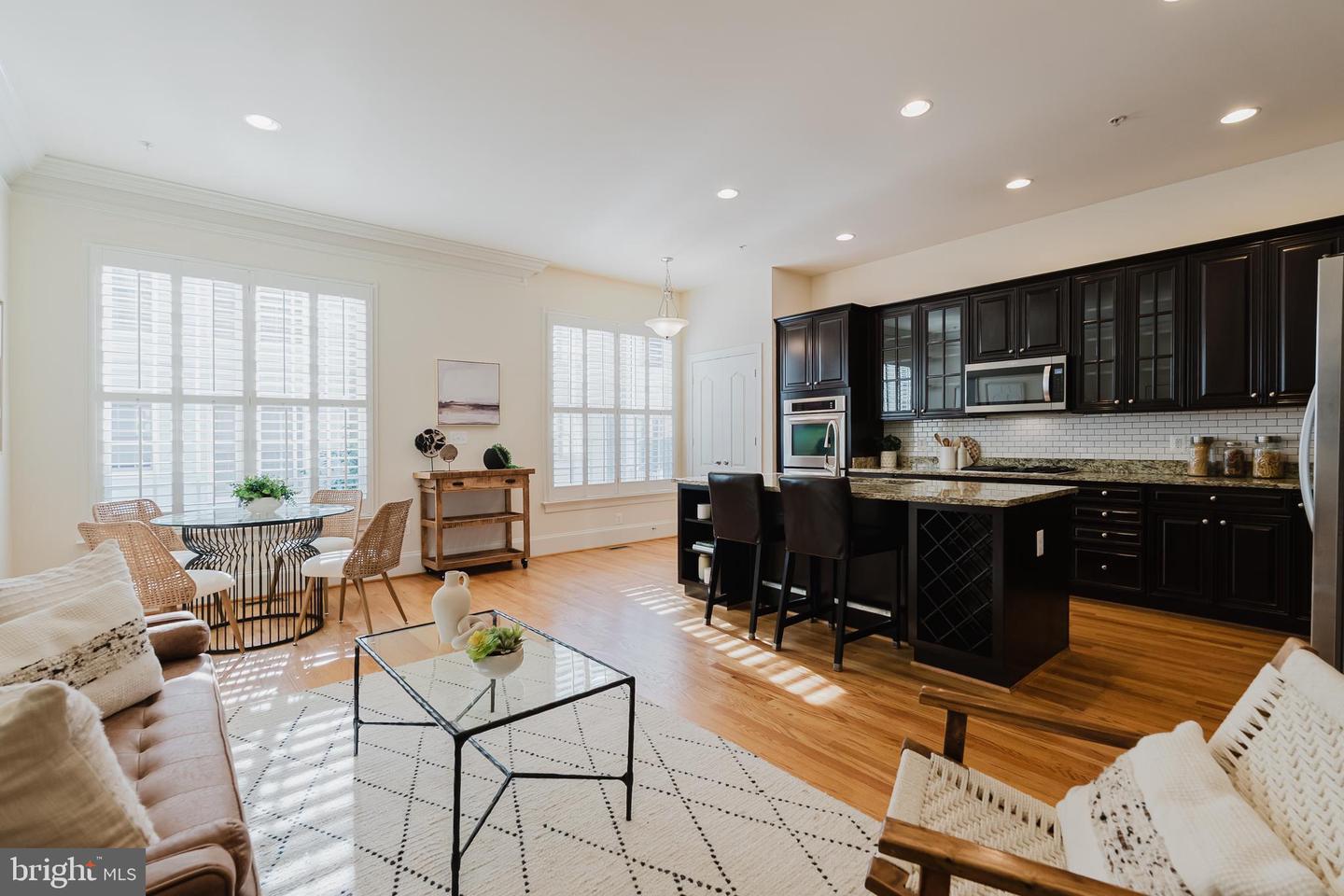 1855 POTOMAC GREENS DR, ALEXANDRIA, Virginia 22314, 3 Bedrooms Bedrooms, ,2 BathroomsBathrooms,Residential,For sale,1855 POTOMAC GREENS DR,VAAX2047132 MLS # VAAX2047132