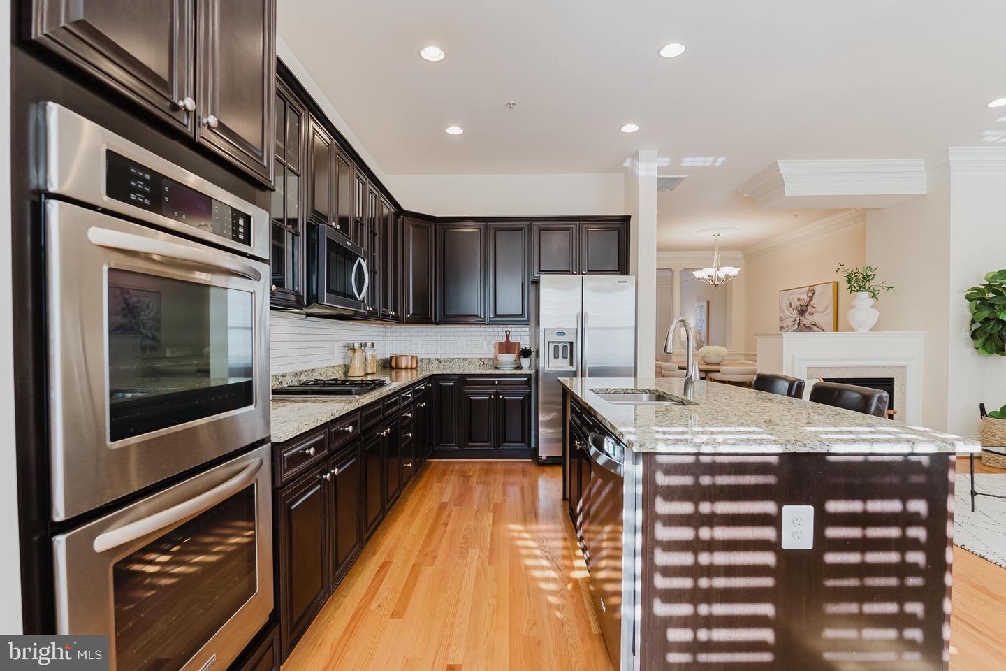 1855 POTOMAC GREENS DR, ALEXANDRIA, Virginia 22314, 3 Bedrooms Bedrooms, ,2 BathroomsBathrooms,Residential,For sale,1855 POTOMAC GREENS DR,VAAX2047132 MLS # VAAX2047132