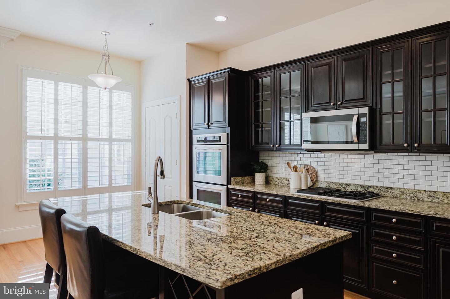 1855 POTOMAC GREENS DR, ALEXANDRIA, Virginia 22314, 3 Bedrooms Bedrooms, ,2 BathroomsBathrooms,Residential,For sale,1855 POTOMAC GREENS DR,VAAX2047132 MLS # VAAX2047132