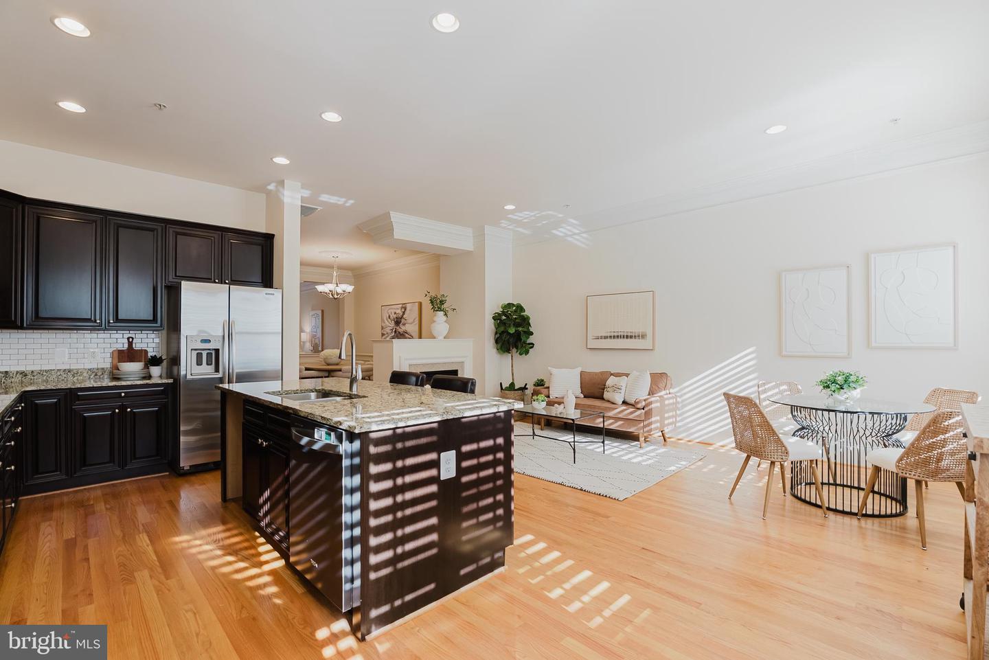 1855 POTOMAC GREENS DR, ALEXANDRIA, Virginia 22314, 3 Bedrooms Bedrooms, ,2 BathroomsBathrooms,Residential,For sale,1855 POTOMAC GREENS DR,VAAX2047132 MLS # VAAX2047132