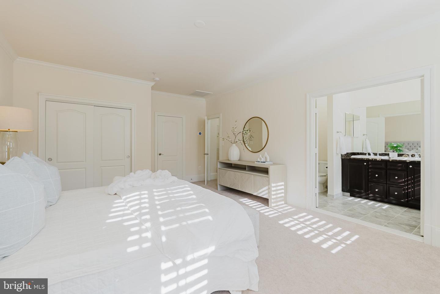 1855 POTOMAC GREENS DR, ALEXANDRIA, Virginia 22314, 3 Bedrooms Bedrooms, ,2 BathroomsBathrooms,Residential,For sale,1855 POTOMAC GREENS DR,VAAX2047132 MLS # VAAX2047132