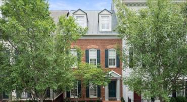 1855 POTOMAC GREENS DR, ALEXANDRIA, Virginia 22314, 3 Bedrooms Bedrooms, ,2 BathroomsBathrooms,Residential,For sale,1855 POTOMAC GREENS DR,VAAX2047132 MLS # VAAX2047132