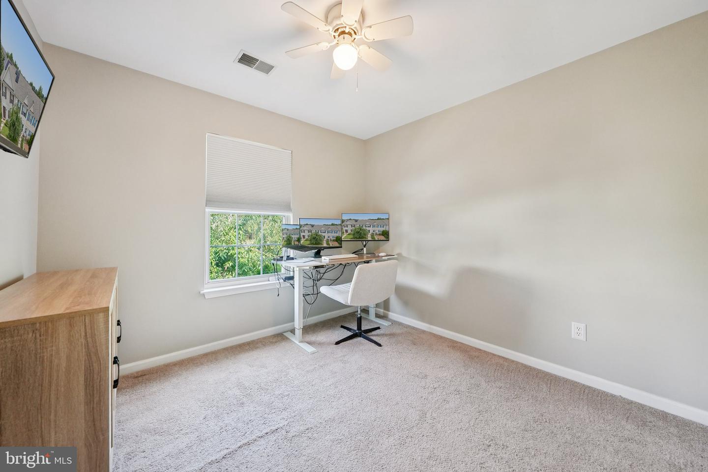 835 VANDERBILT TER SE, LEESBURG, Virginia 20175, 3 Bedrooms Bedrooms, ,3 BathroomsBathrooms,Residential,For sale,835 VANDERBILT TER SE,VALO2101118 MLS # VALO2101118