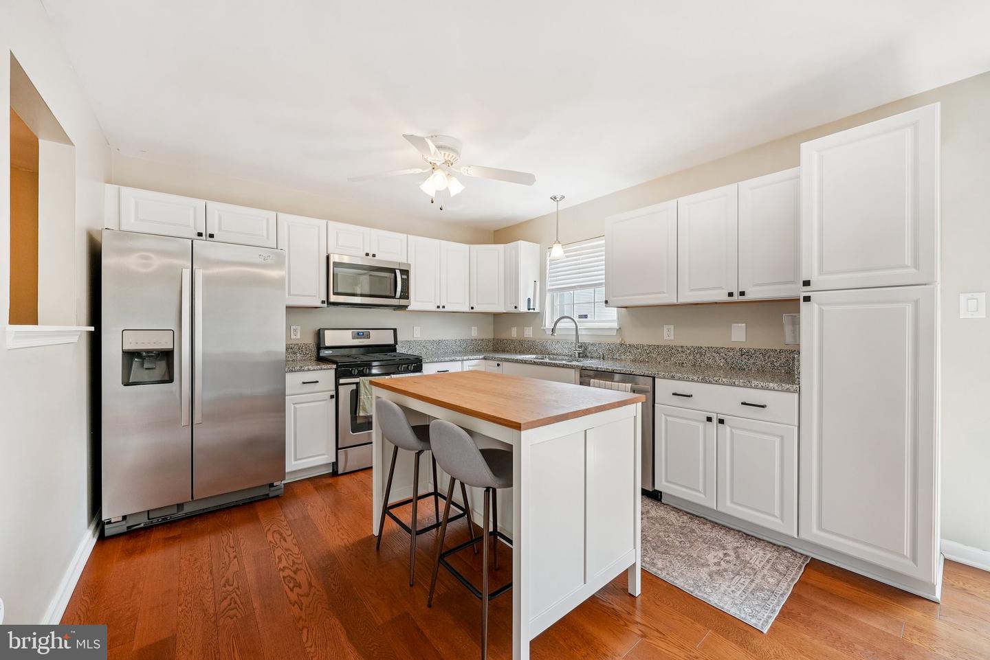 835 VANDERBILT TER SE, LEESBURG, Virginia 20175, 3 Bedrooms Bedrooms, ,3 BathroomsBathrooms,Residential,For sale,835 VANDERBILT TER SE,VALO2101118 MLS # VALO2101118