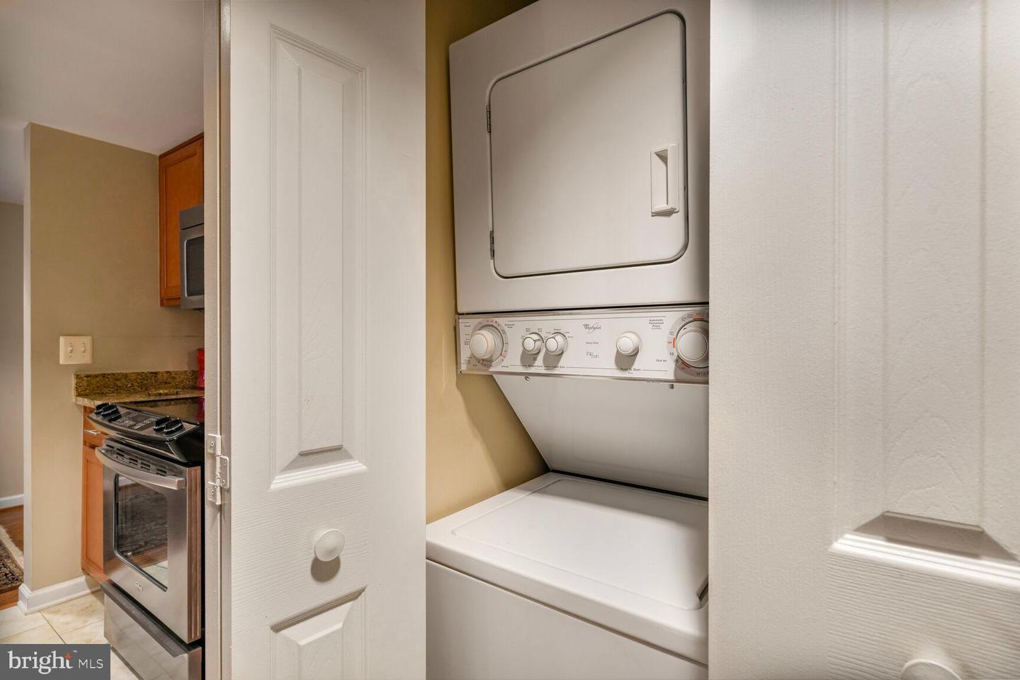 900 N TAYLOR ST #1416, ARLINGTON, Virginia 22203, 2 Bedrooms Bedrooms, ,2 BathroomsBathrooms,Residential,For sale,900 N TAYLOR ST #1416,VAAR2060158 MLS # VAAR2060158