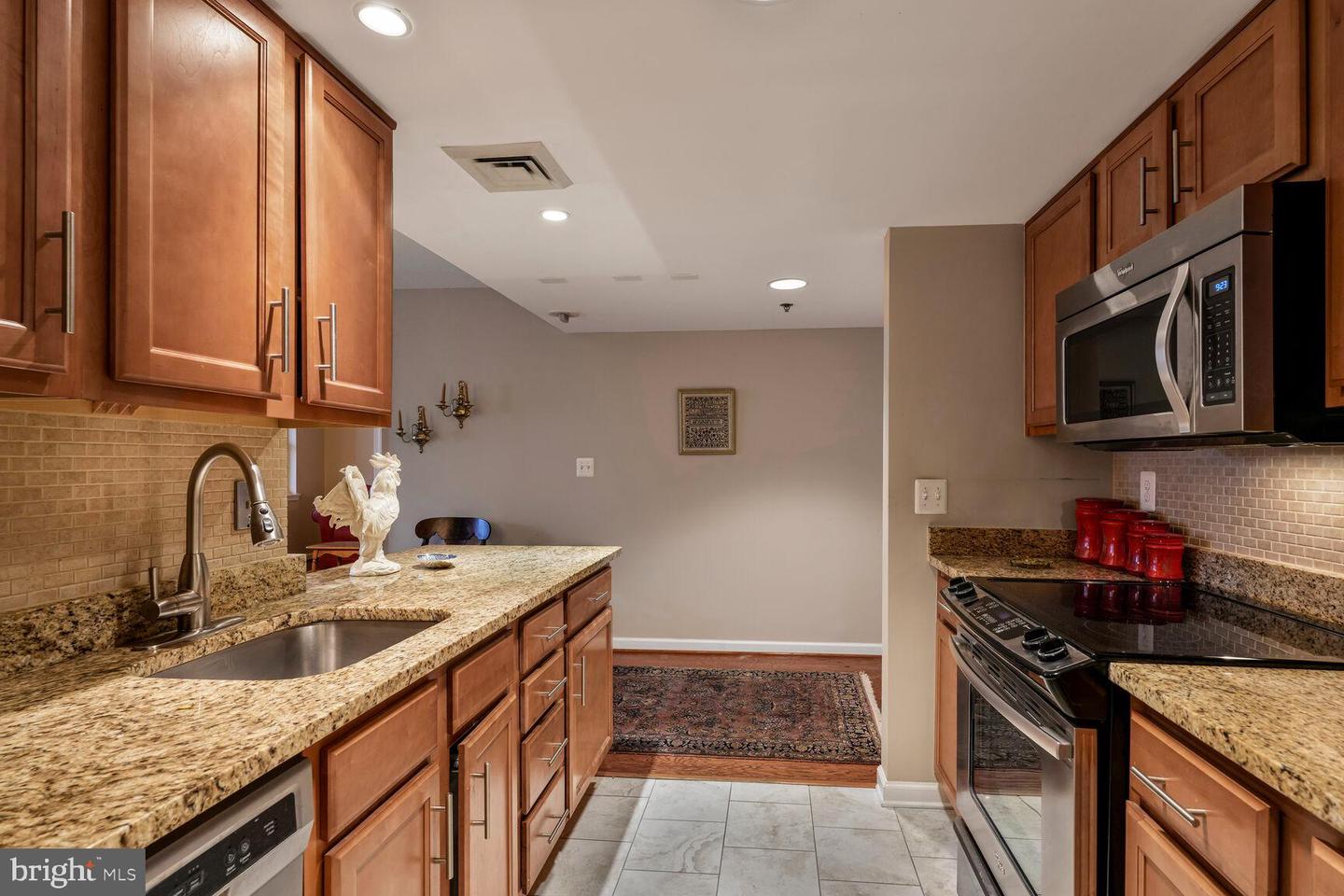 900 N TAYLOR ST #1416, ARLINGTON, Virginia 22203, 2 Bedrooms Bedrooms, ,2 BathroomsBathrooms,Residential,For sale,900 N TAYLOR ST #1416,VAAR2060158 MLS # VAAR2060158