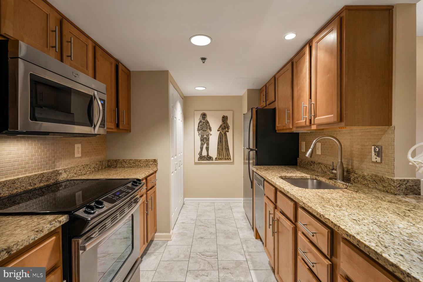 900 N TAYLOR ST #1416, ARLINGTON, Virginia 22203, 2 Bedrooms Bedrooms, ,2 BathroomsBathrooms,Residential,For sale,900 N TAYLOR ST #1416,VAAR2060158 MLS # VAAR2060158