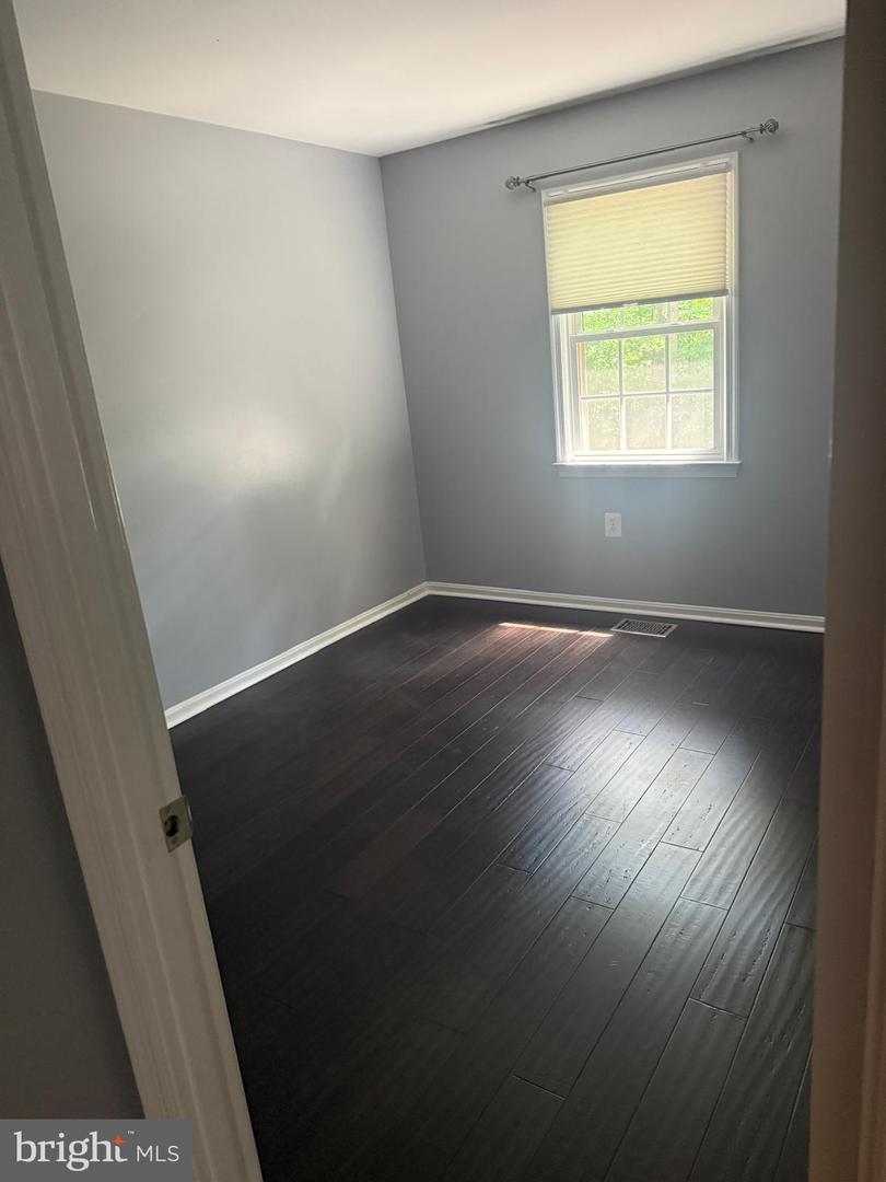 12517 HEDGES RUN DR, WOODBRIDGE, Virginia 22192, 3 Bedrooms Bedrooms, ,2 BathroomsBathrooms,Residential,For sale,12517 HEDGES RUN DR,VAPW2098502 MLS # VAPW2098502