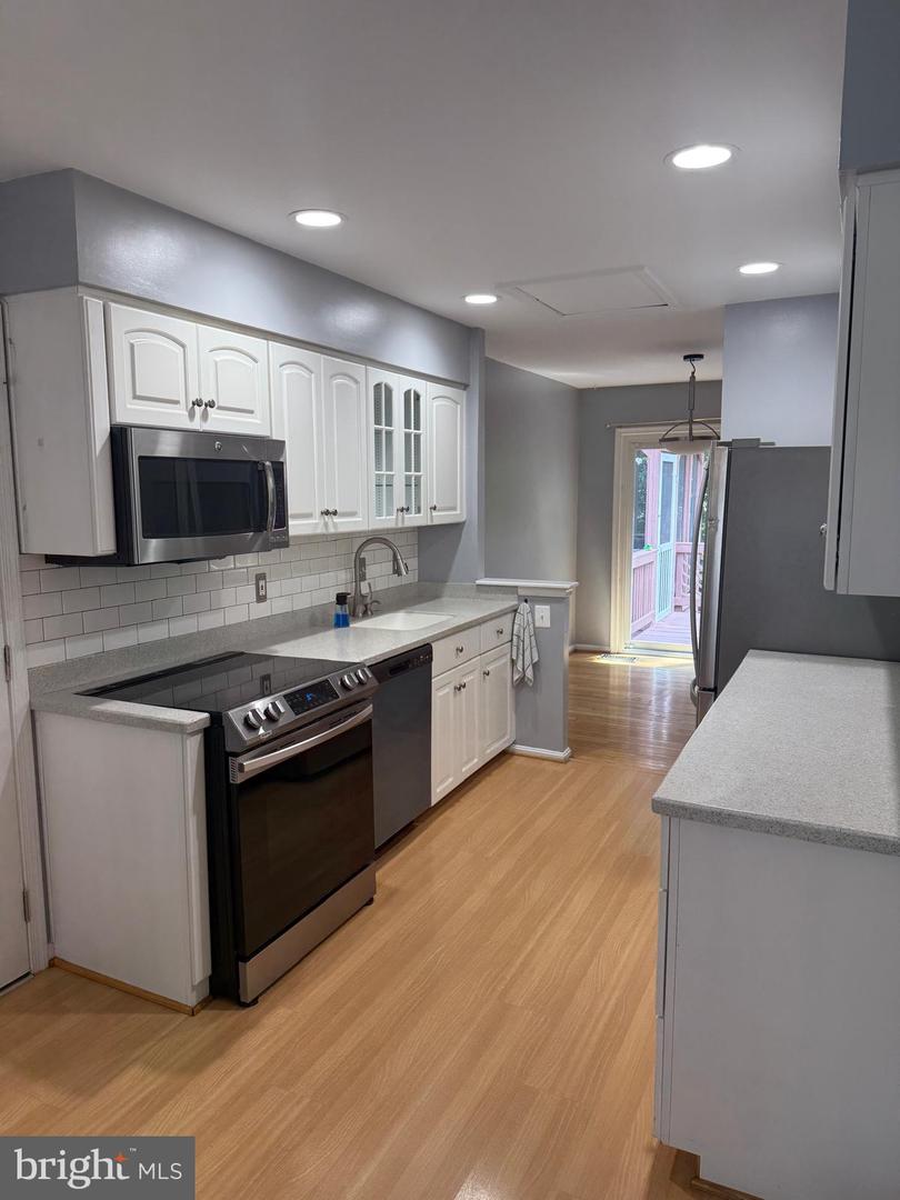 12517 HEDGES RUN DR, WOODBRIDGE, Virginia 22192, 3 Bedrooms Bedrooms, ,2 BathroomsBathrooms,Residential,For sale,12517 HEDGES RUN DR,VAPW2098502 MLS # VAPW2098502