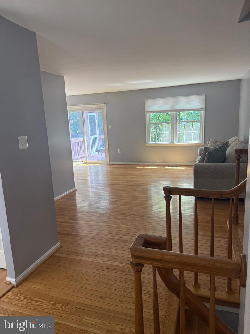 12517 HEDGES RUN DR, WOODBRIDGE, Virginia 22192, 3 Bedrooms Bedrooms, ,2 BathroomsBathrooms,Residential,For sale,12517 HEDGES RUN DR,VAPW2098502 MLS # VAPW2098502