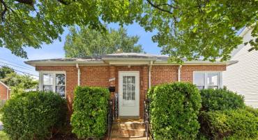 222 WASHINGTON AVE, FRONT ROYAL, Virginia 22630, 3 Bedrooms Bedrooms, ,1 BathroomBathrooms,Residential,For sale,222 WASHINGTON AVE,VAWR2011612 MLS # VAWR2011612