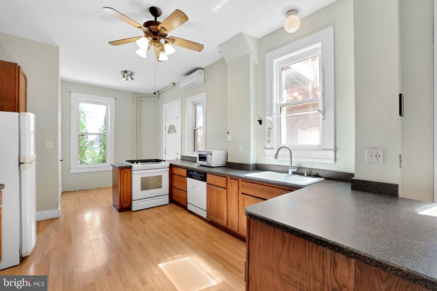 1223 EUCLID ST NW, WASHINGTON, District Of Columbia 20009, 7 Bedrooms Bedrooms, ,4 BathroomsBathrooms,Residential,For sale,1223 EUCLID ST NW,DCDC2208968 MLS # DCDC2208968