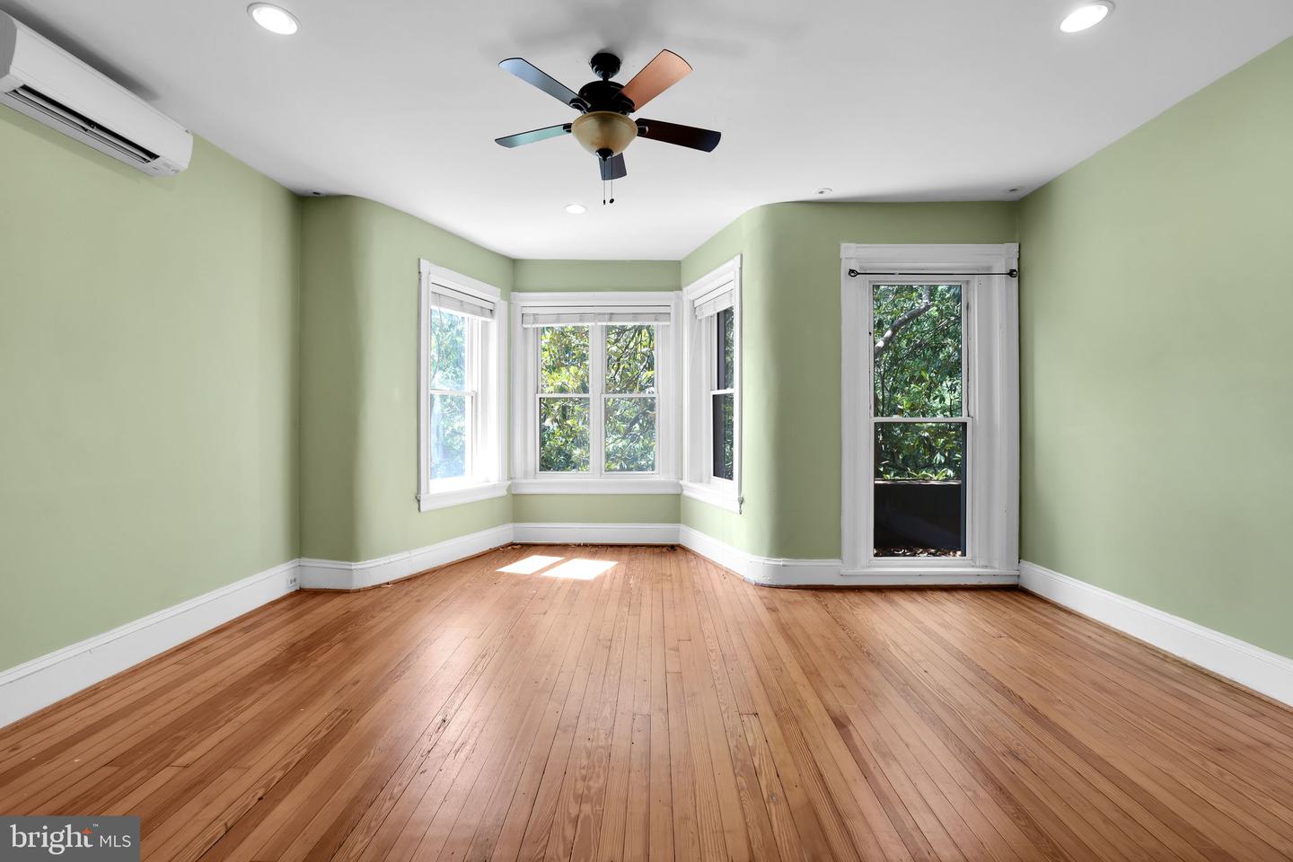 1223 EUCLID ST NW, WASHINGTON, District Of Columbia 20009, 7 Bedrooms Bedrooms, ,4 BathroomsBathrooms,Residential,For sale,1223 EUCLID ST NW,DCDC2208968 MLS # DCDC2208968