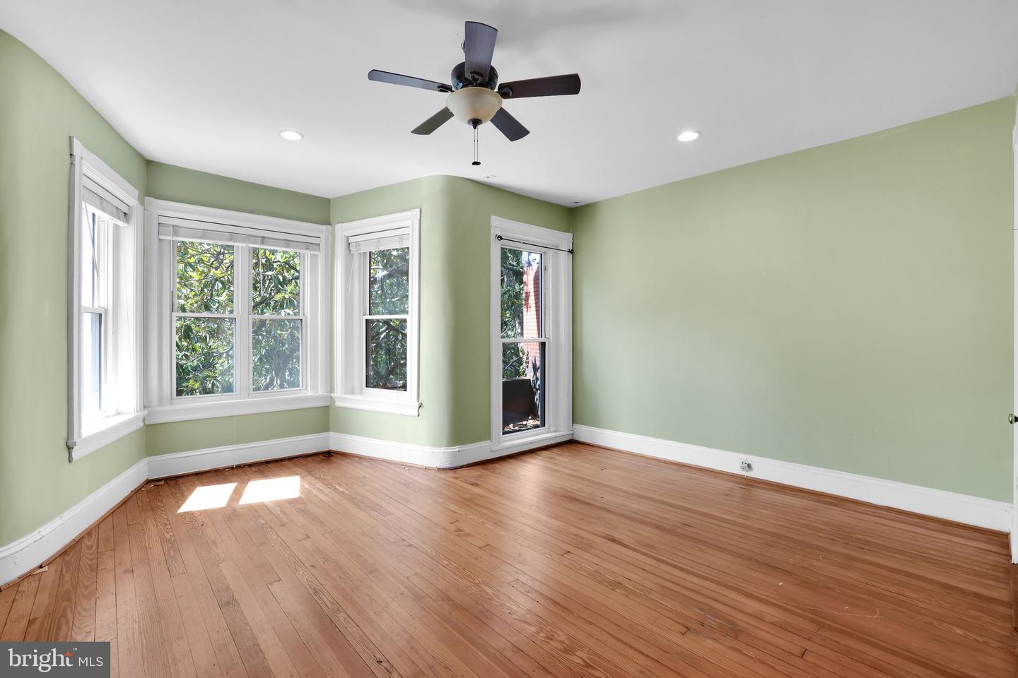 1223 EUCLID ST NW, WASHINGTON, District Of Columbia 20009, 7 Bedrooms Bedrooms, ,4 BathroomsBathrooms,Residential,For sale,1223 EUCLID ST NW,DCDC2208968 MLS # DCDC2208968