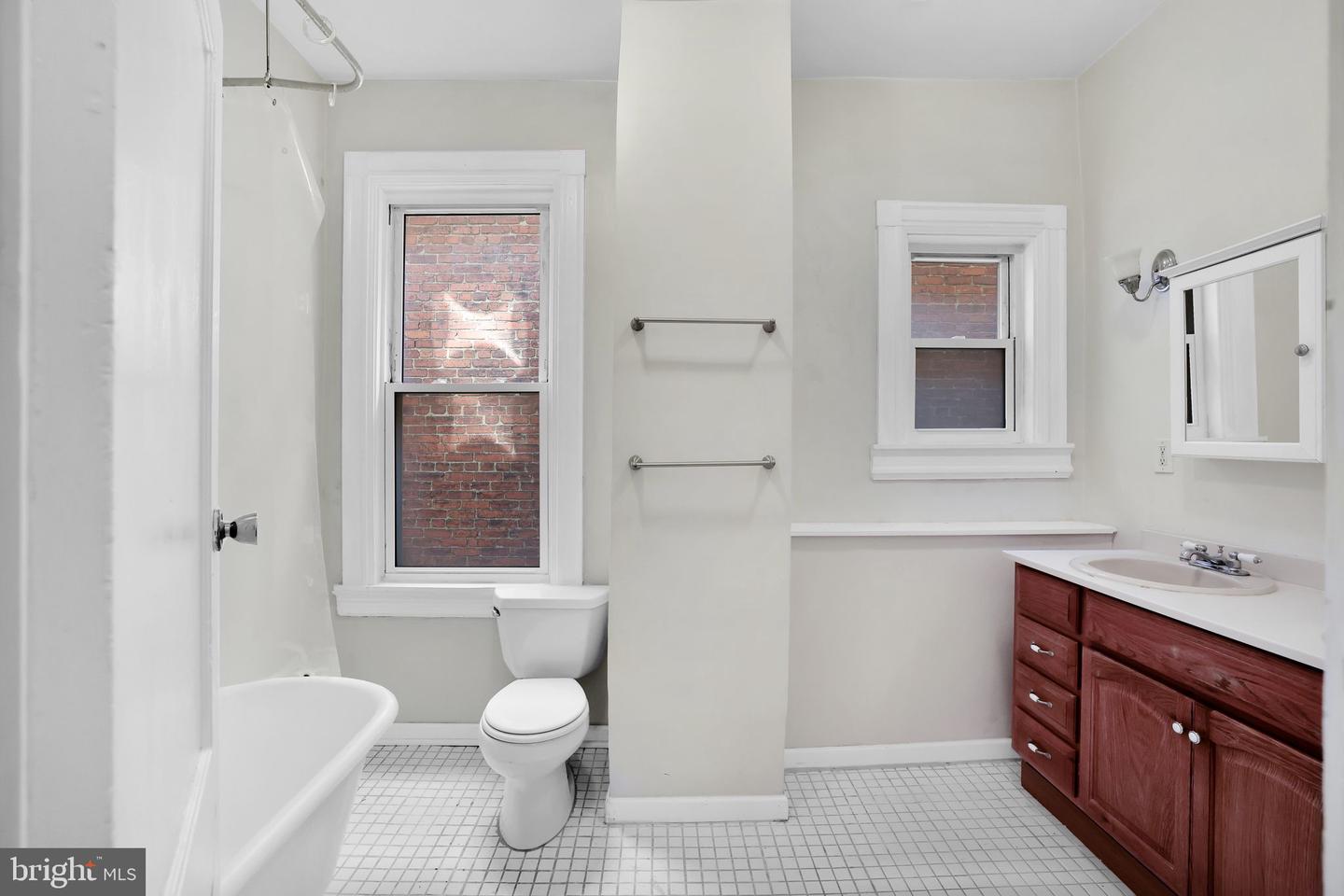 1223 EUCLID ST NW, WASHINGTON, District Of Columbia 20009, 7 Bedrooms Bedrooms, ,4 BathroomsBathrooms,Residential,For sale,1223 EUCLID ST NW,DCDC2208968 MLS # DCDC2208968