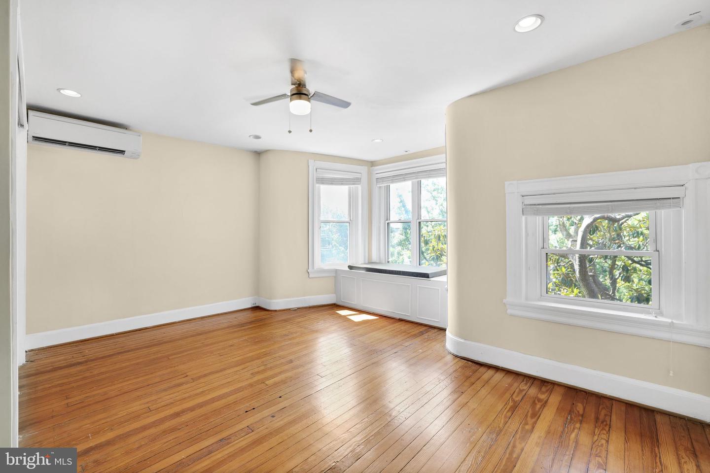 1223 EUCLID ST NW, WASHINGTON, District Of Columbia 20009, 7 Bedrooms Bedrooms, ,4 BathroomsBathrooms,Residential,For sale,1223 EUCLID ST NW,DCDC2208968 MLS # DCDC2208968