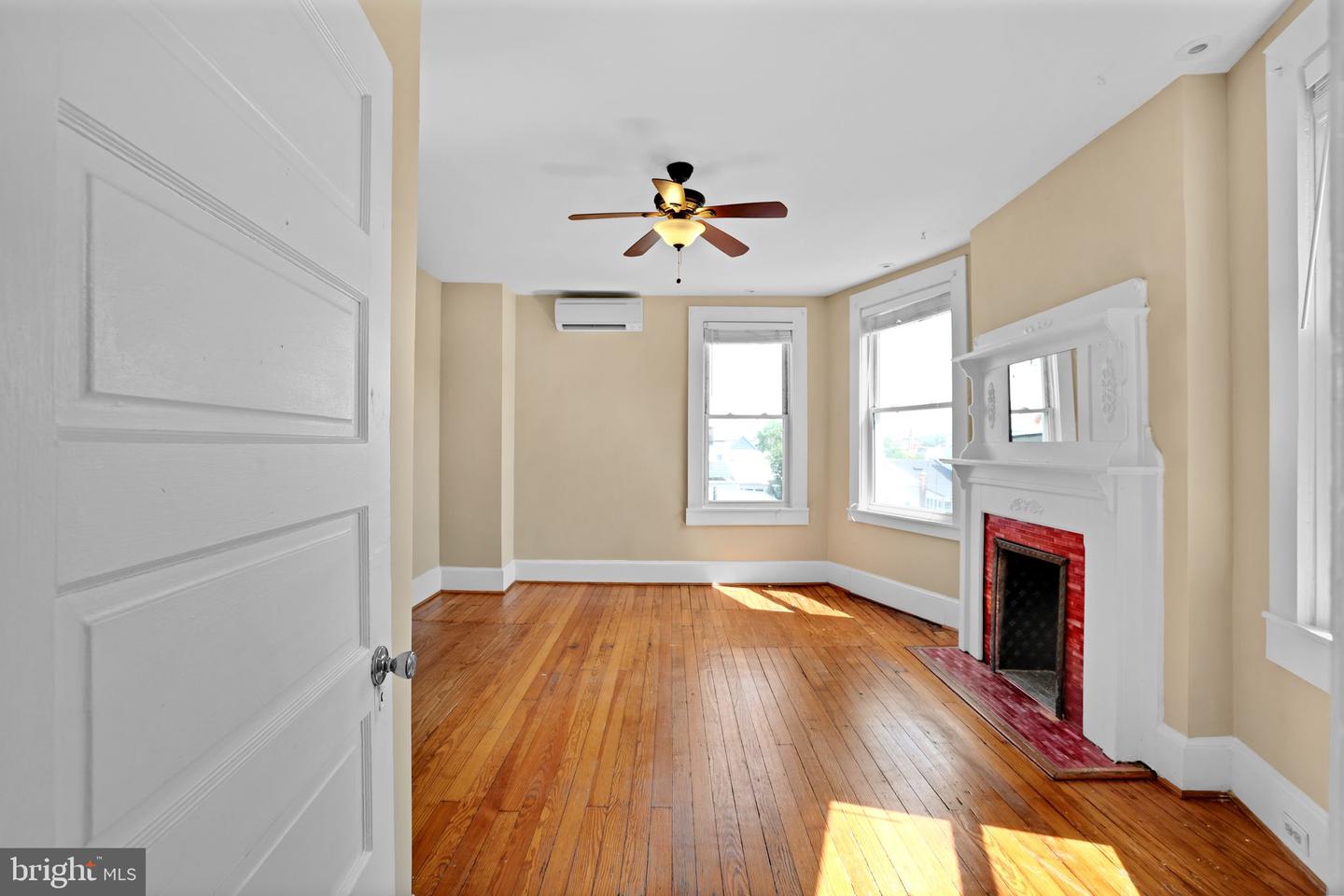 1223 EUCLID ST NW, WASHINGTON, District Of Columbia 20009, 7 Bedrooms Bedrooms, ,4 BathroomsBathrooms,Residential,For sale,1223 EUCLID ST NW,DCDC2208968 MLS # DCDC2208968