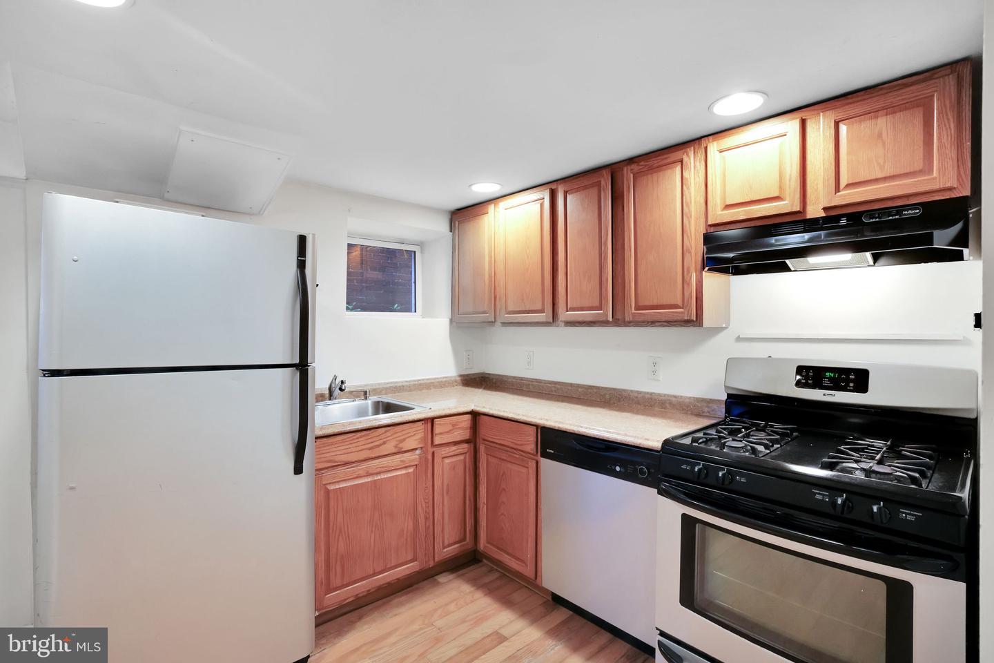 1223 EUCLID ST NW, WASHINGTON, District Of Columbia 20009, 7 Bedrooms Bedrooms, ,4 BathroomsBathrooms,Residential,For sale,1223 EUCLID ST NW,DCDC2208968 MLS # DCDC2208968