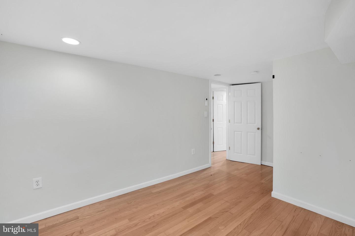 1223 EUCLID ST NW, WASHINGTON, District Of Columbia 20009, 7 Bedrooms Bedrooms, ,4 BathroomsBathrooms,Residential,For sale,1223 EUCLID ST NW,DCDC2208968 MLS # DCDC2208968